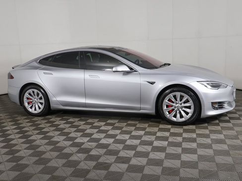 Used 2018 Tesla Model S P100D image 15