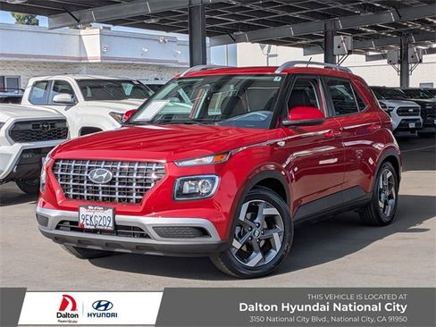 Used 2023 Hyundai Venue SEL image 1
