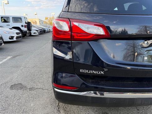 Used 2020 Chevrolet Equinox LT image 22