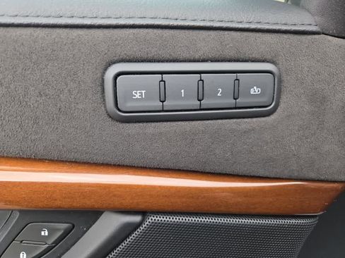Used 2019 Cadillac Escalade 4WD image 20