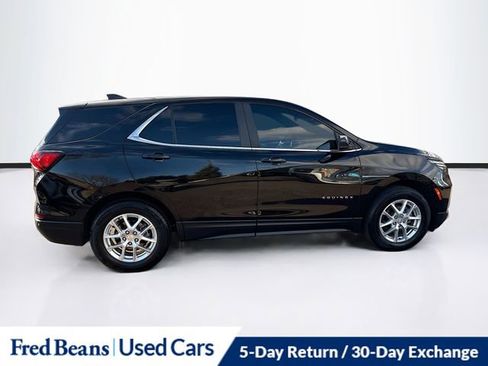 Used 2022 Chevrolet Equinox LT w/ Driver Convenience Package image 8
