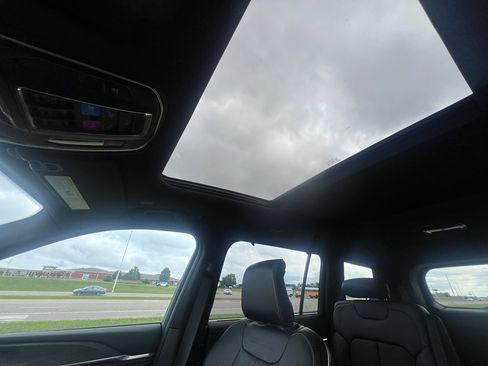 Certified 2025 Jeep Grand Cherokee L Overland w/ Advanced Protech Group III AWD/4WD image 26