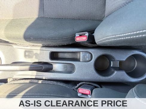 Used 2017 Nissan Versa SV FWD image 25