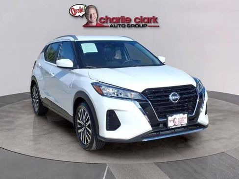 Certified 2024 Nissan Kicks SV FWD image 8