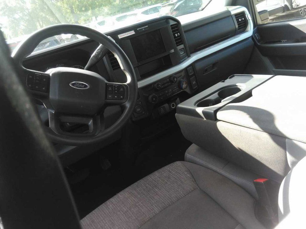Used 2025 Ford F250 XLT AWD/4WD image 6