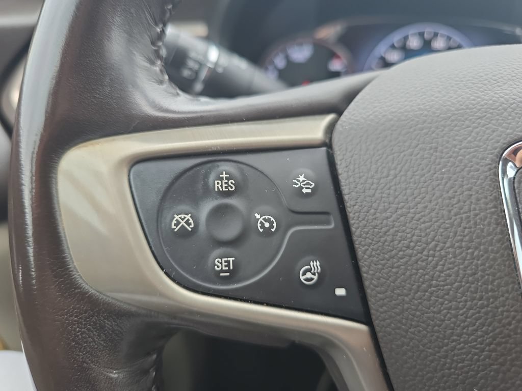 Used 2018 GMC Acadia Denali w/ Technology Package FWD image 30