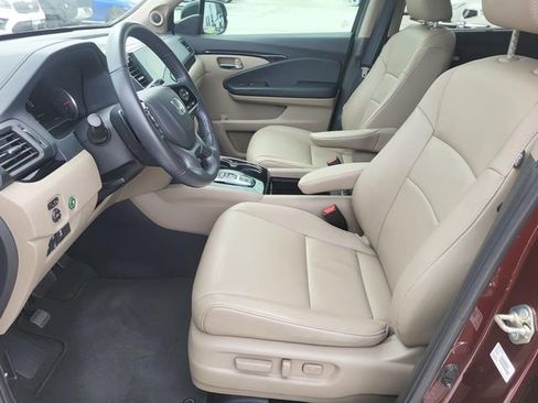 Used 2020 Honda Pilot Touring image 19