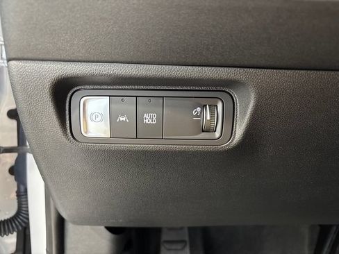 Used 2025 Honda Prologue EX image 14