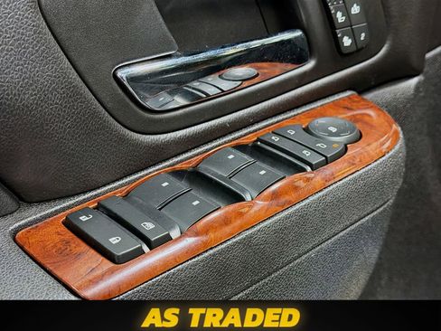 Used 2012 Chevrolet Suburban LTZ image 18