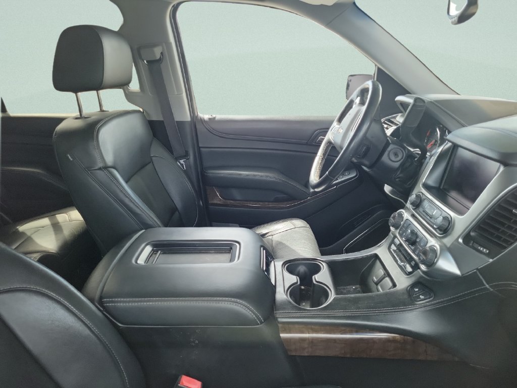 Used 2015 Chevrolet Tahoe LT RWD image 4