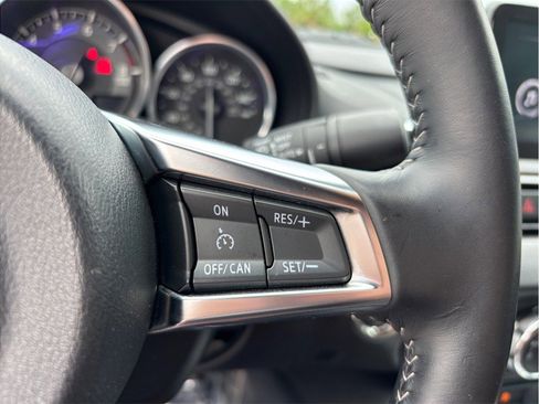 Used 2022 MAZDA MX-5 Miata RF Grand Touring RWD image 25