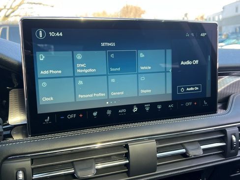 New 2026 Lincoln Corsair Reserve w/ Jet Appearance Package image 16