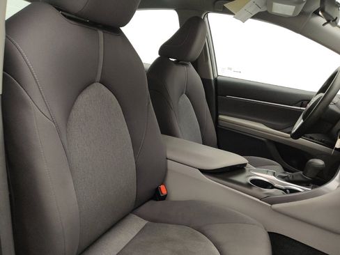 Used 2024 Toyota Camry LE image 21