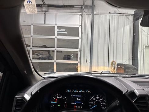 Used 2018 Ford F150 XLT w/ Equipment Group 302A Luxury AWD/4WD image 7