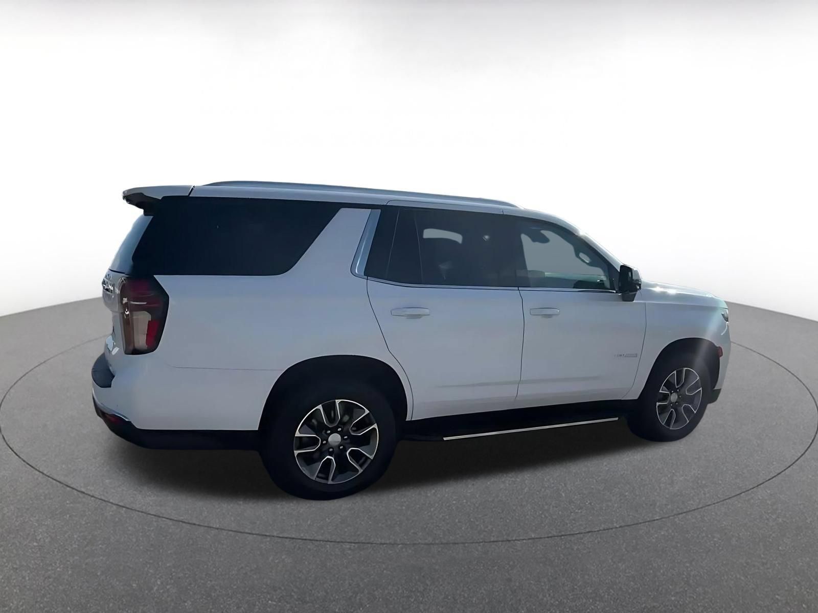 Used 2023 Chevrolet Tahoe LT w/ Luxury Package RWD image 13