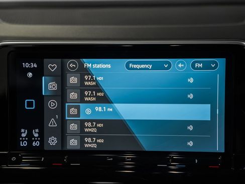 Used 2025 Volkswagen Atlas SEL AWD/4WD image 15