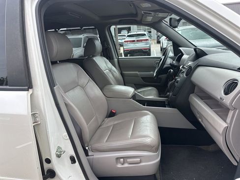 Used 2015 Honda Pilot Touring image 25