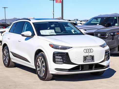 New 2025 Audi Q6 e-tron Premium Plus image 3