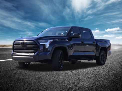 Used 2022 Toyota Tundra SR5 w/ Convenience Package image 14