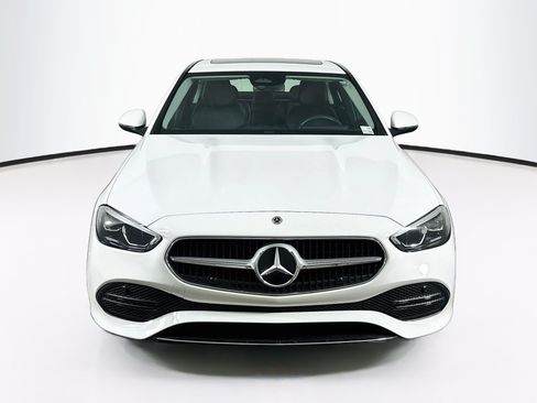 Used 2023 Mercedes-Benz C 300 Sedan image 2