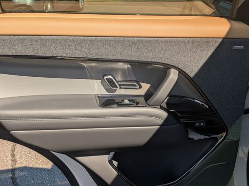 Used 2025 Land Rover Range Rover Sport Dynamic SE image 28