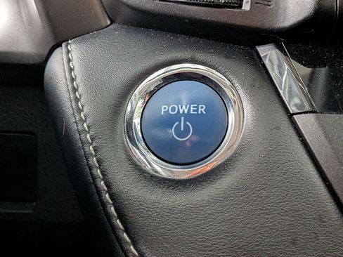 Used 2018 Toyota RAV4 Limited w/ Carpet Mat Package image 24