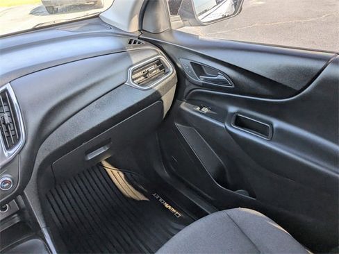 Used 2019 Chevrolet Equinox LT image 15