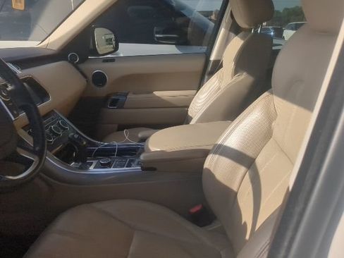 Used 2017 Land Rover Range Rover Sport HSE AWD/4WD image 3