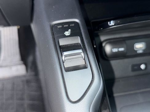 Used 2022 Kia Telluride S image 23