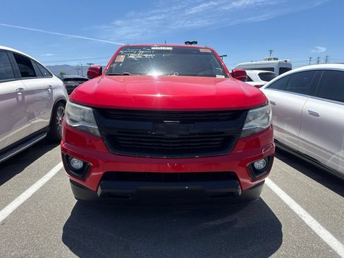 Used 2017 Chevrolet Colorado LT w/ LT Convenience Package RWD image 2