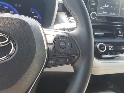 Used 2019 Toyota Corolla XSE image 21