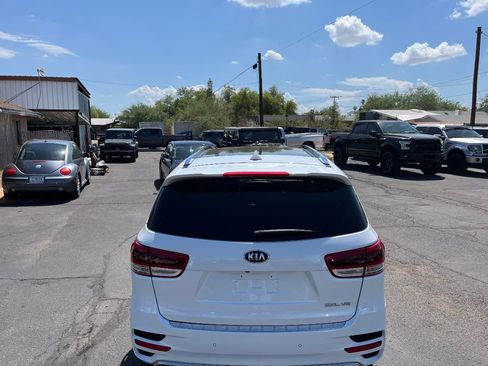Used 2017 Kia Sorento SX image 55
