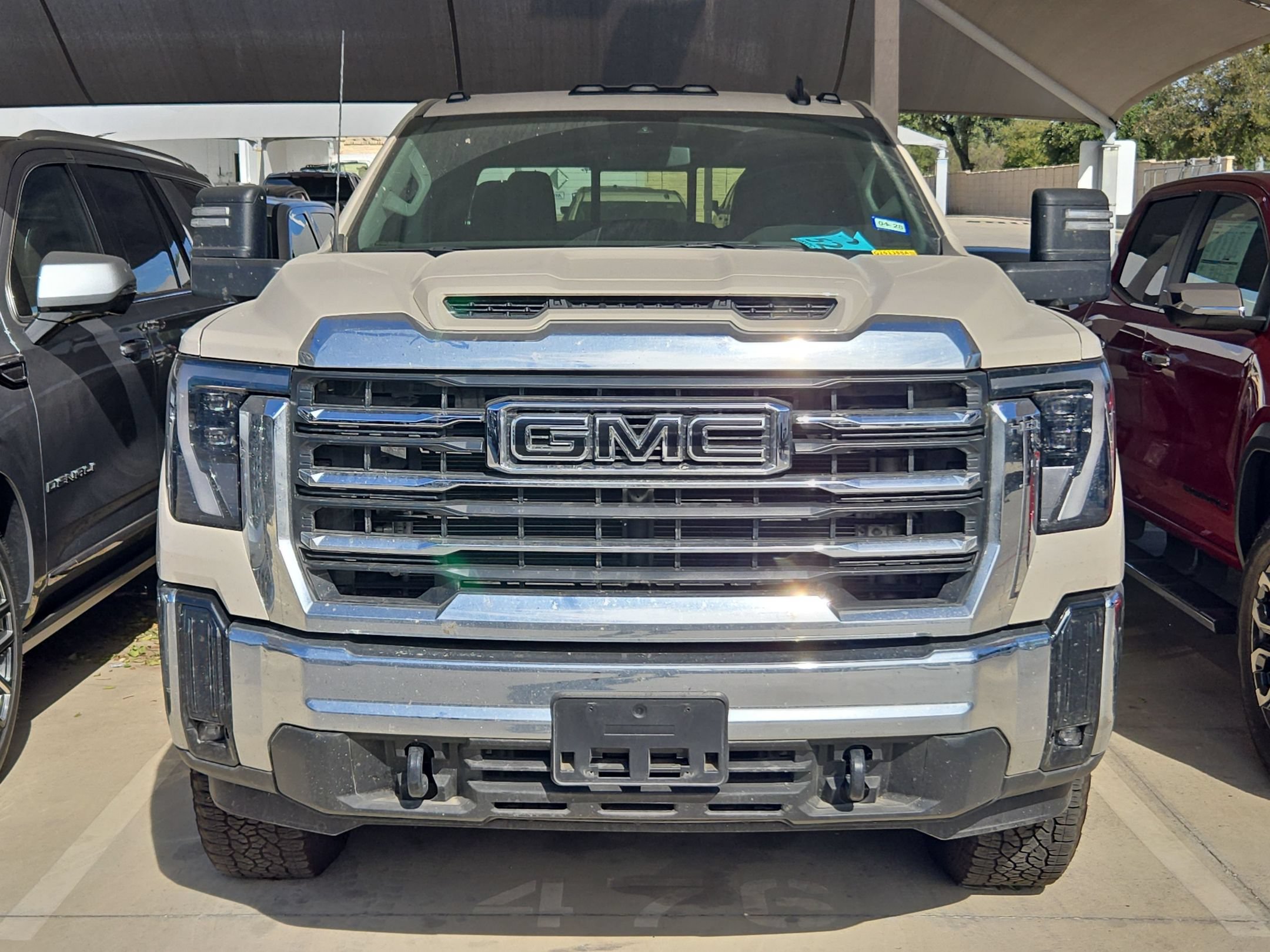 Used 2026 GMC Sierra 2500 SLE w/ SLE Value Package; AWD/4WD image 2