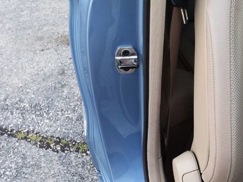 Used 2011 Mercedes-Benz E 350 Cabriolet image 49
