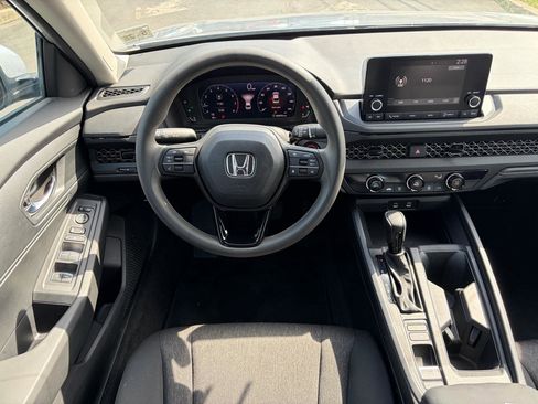 Used 2023 Honda Accord LX image 27