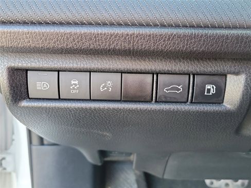 Used 2025 Toyota Camry SE image 20