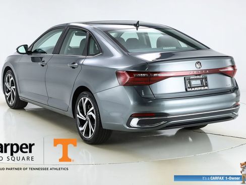 Used 2025 Volkswagen Jetta SEL FWD image 7
