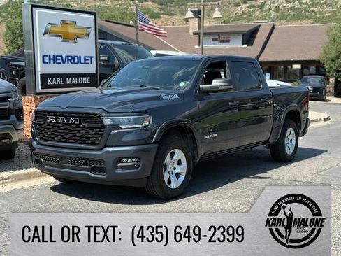 Used 2025 RAM 1500 Big Horn AWD/4WD image 1