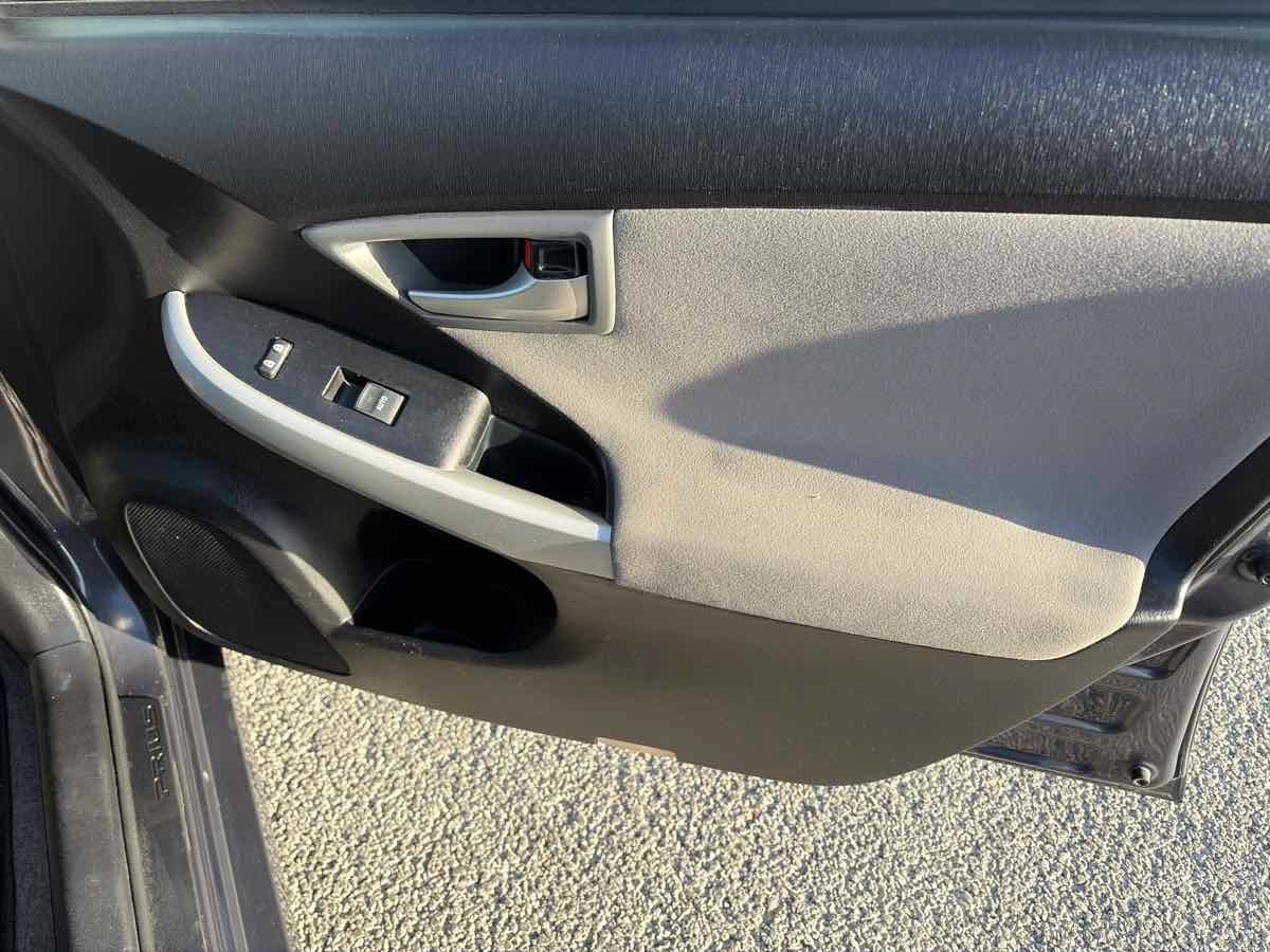 Used 2012 Toyota Prius Three FWD image 27