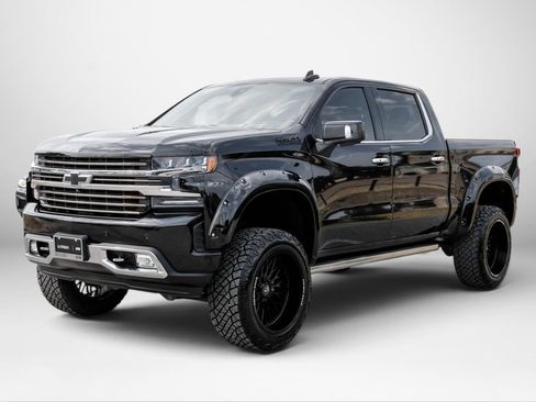 Used 2022 Chevrolet Silverado 1500 High Country w/ Technology Package AWD/4WD image 3