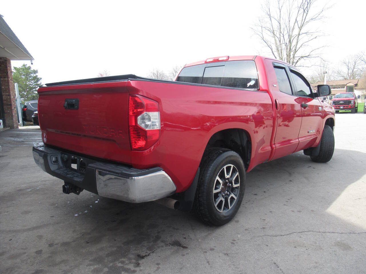 Used 2014 Toyota Tundra SR5 w/ TRD Off Road Package AWD/4WD image 9