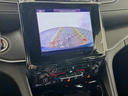 New 2025 Jeep Grand Cherokee Laredo X w/ Luxury Tech Group I image 15