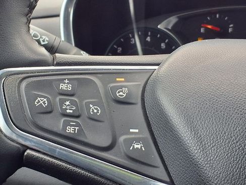 Used 2024 Chevrolet Equinox LT image 16