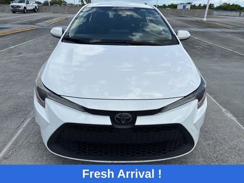 Used 2021 Toyota Corolla LE FWD image 15