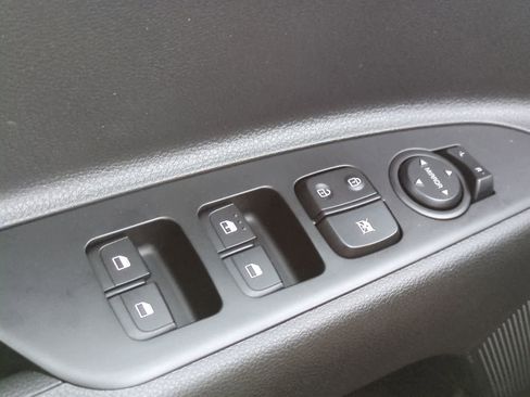 Used 2022 Kia Rio S FWD image 28