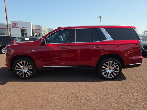 Used 2025 Cadillac Escalade Premium Luxury Platinum w/ LPO, Floor Liner Package AWD/4WD image 6