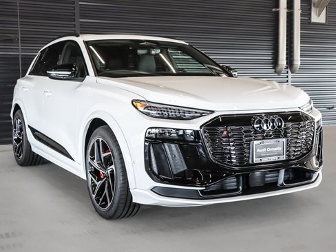 New 2027 Audi SQ6 e-tron Premium Plus AWD/4WD image 13
