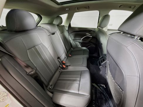 Certified 2025 Audi Q5 2.0T Premium Plus w/ Premium Plus image 23