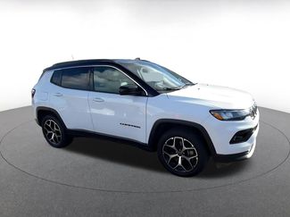 Used 2025 Jeep Compass Limited video 2