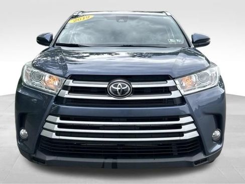 Used 2019 Toyota Highlander XLE AWD/4WD image 8